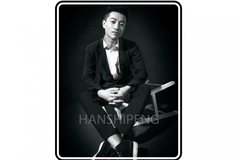 恭喜刘龙龙就业创立自己的品牌婚纱店